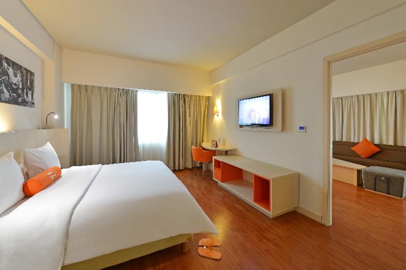 Harris Hotel & Conventions Ciumbuleuit Bandung Exteriör bild
