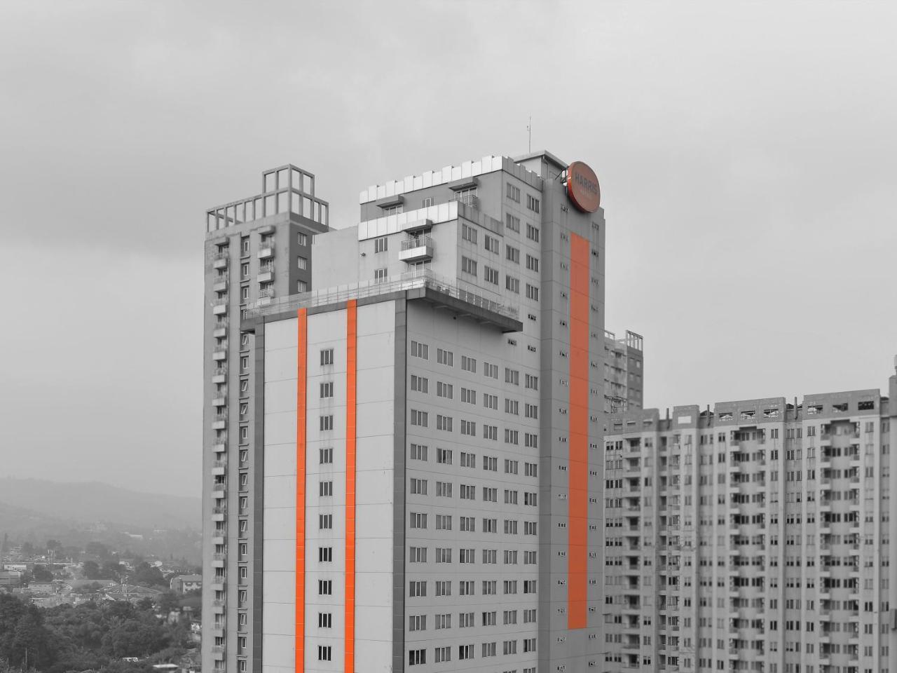 Harris Hotel & Conventions Ciumbuleuit Bandung Exteriör bild